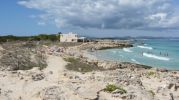 Vista de la playa de Sa Roqueta desde el sureste