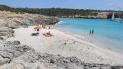 http://www.disfrutalaplaya.com/es/Mallorca/Manacor/Playa-Cala-Varques-Petita/fullsize/