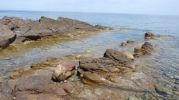 Rocas que se adentran en el mar